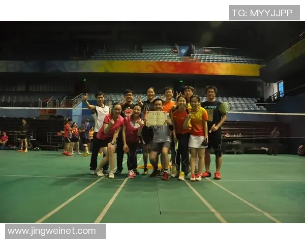 上海羽毛球队杯赛精彩配合分析与表现评估